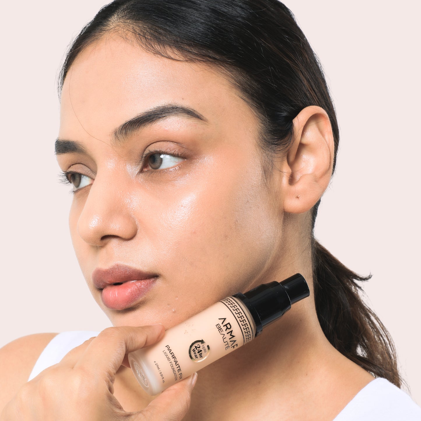 Parfaite Fix Liquid Foundation Long-Lasting Matte Foundation for Flawless Skin