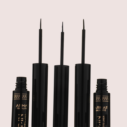 Dip-in Liquid Eyeliner Water-Resistant Liquid Eyeliner for Bold Precise Lines